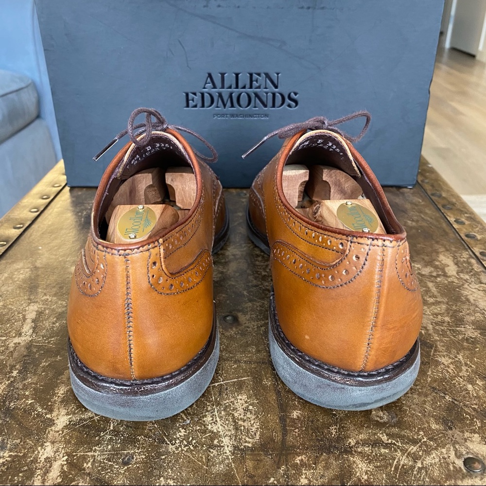 Allen Edmonds McAllister Wingtip Oxford with Dainite Rubber Sole - Picture 5 of 10